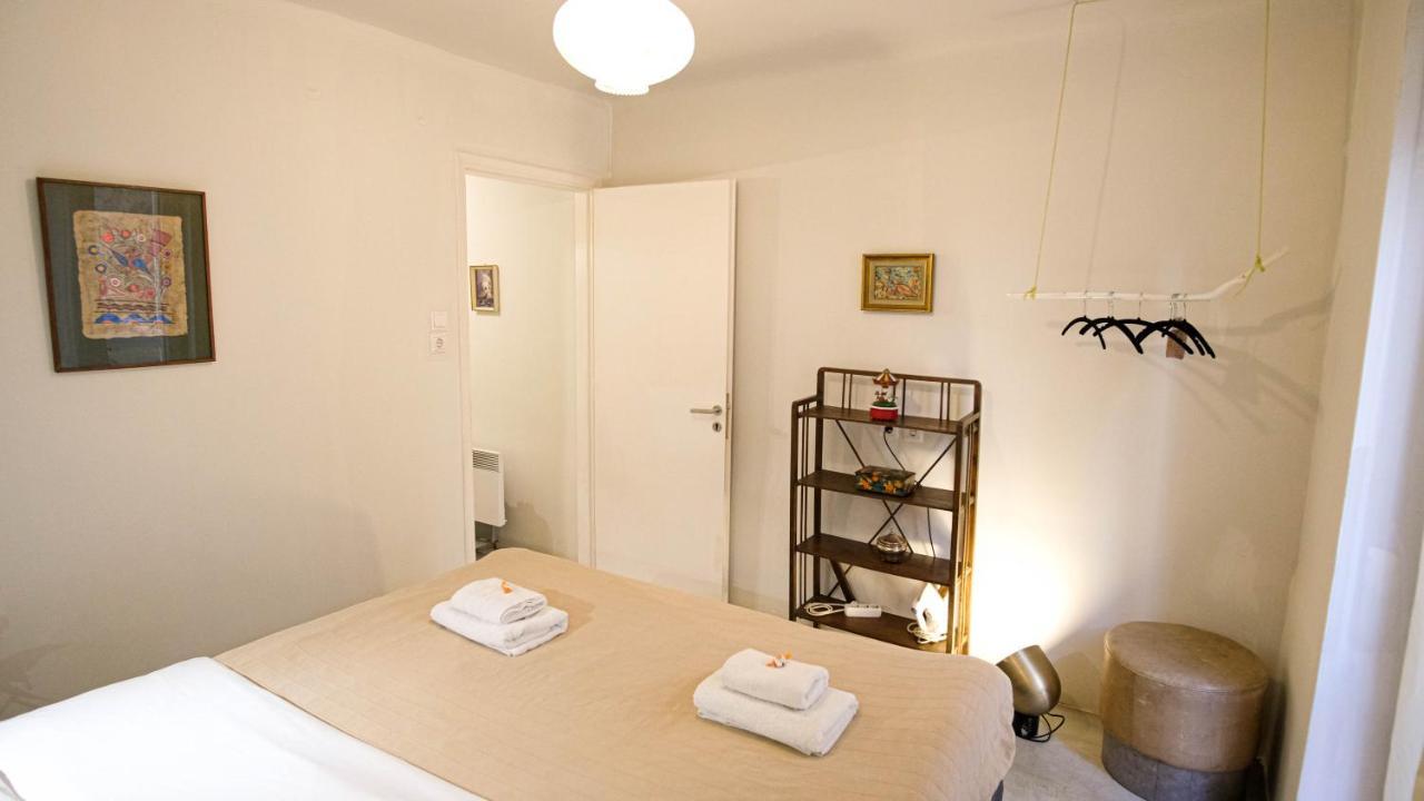 Quiet And Central Flat With Private Backyard Garden Атина Екстериор снимка